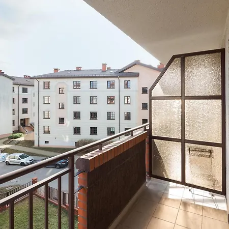 Tarchomin Standard By Bookinghost *